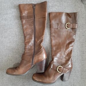 Heel boots
